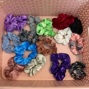 🌸BOGO FREE🌸 Scrunchy Bundle 15 Scrunchies